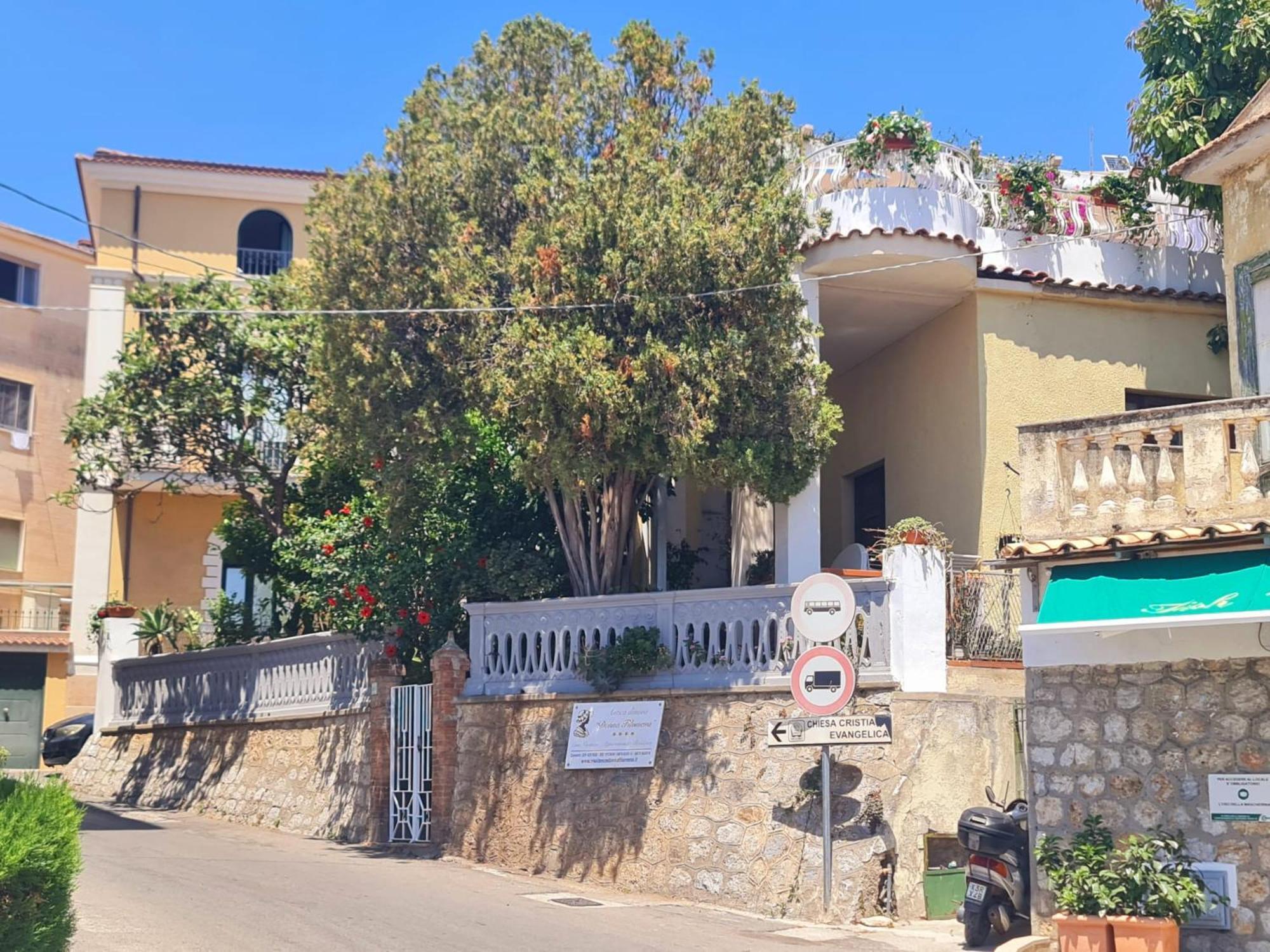 Luxury B&B Suite Jacuzzi Villa Filomena มารีนาดีกาเมโรตา ภายนอก รูปภาพ